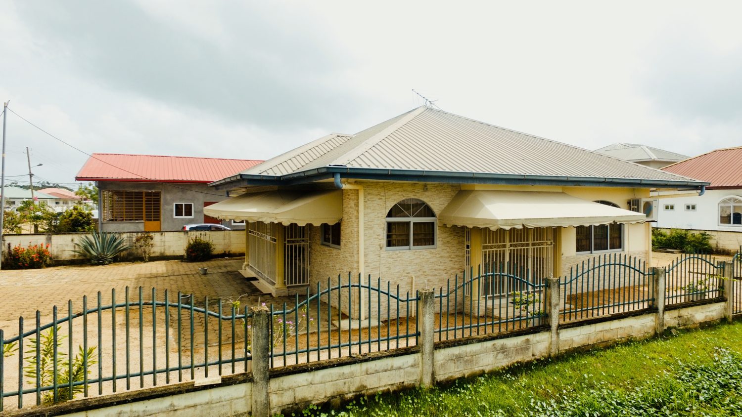 Woning huren Derde rijweg Kwatta Paramaribo Vakantiewoning 2020