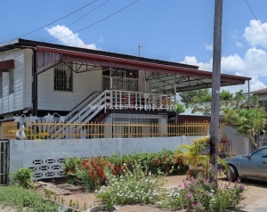 cocoslaan-vakantiewoning-paramaribo-suriname