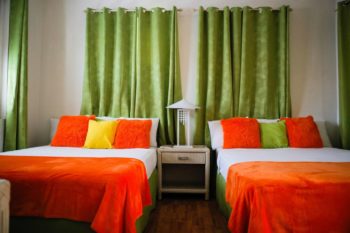 Curacao Roodeweg Kamerhuur Roomrental Willemstad 4