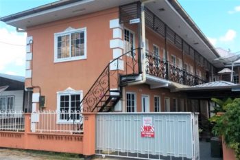 Koenawaristraat Paramaribo Stagewoning Suriname Studentenkamer Zwembad (4)