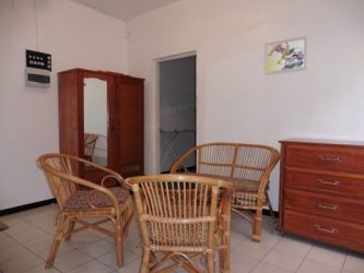 ronaldlaan-vakantiehuis-suriname-paramaribo