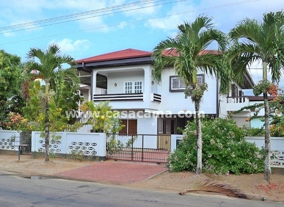 ronaldlaan-vakantiehuis-suriname-paramaribo