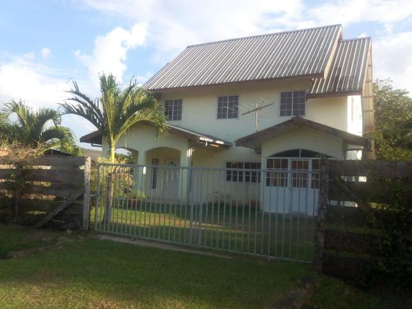 Taurusstraat Vakantiewoning Paramaribo Suriname Rental Home