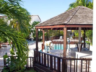 Sint Maarten Studio Apartment Swimming Pool Rental (10)