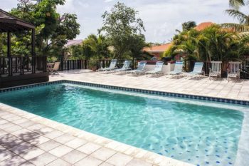 Sint Maarten Studio Apartment Swimming Pool Rental (13)