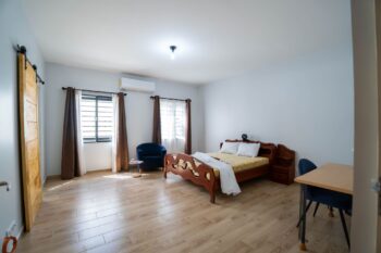 Grote Slpkmr Badkamer En Suite