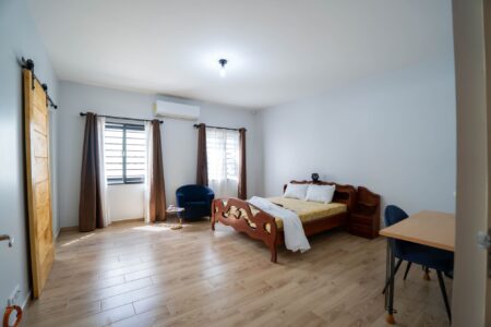 Grote Slpkmr Badkamer En Suite